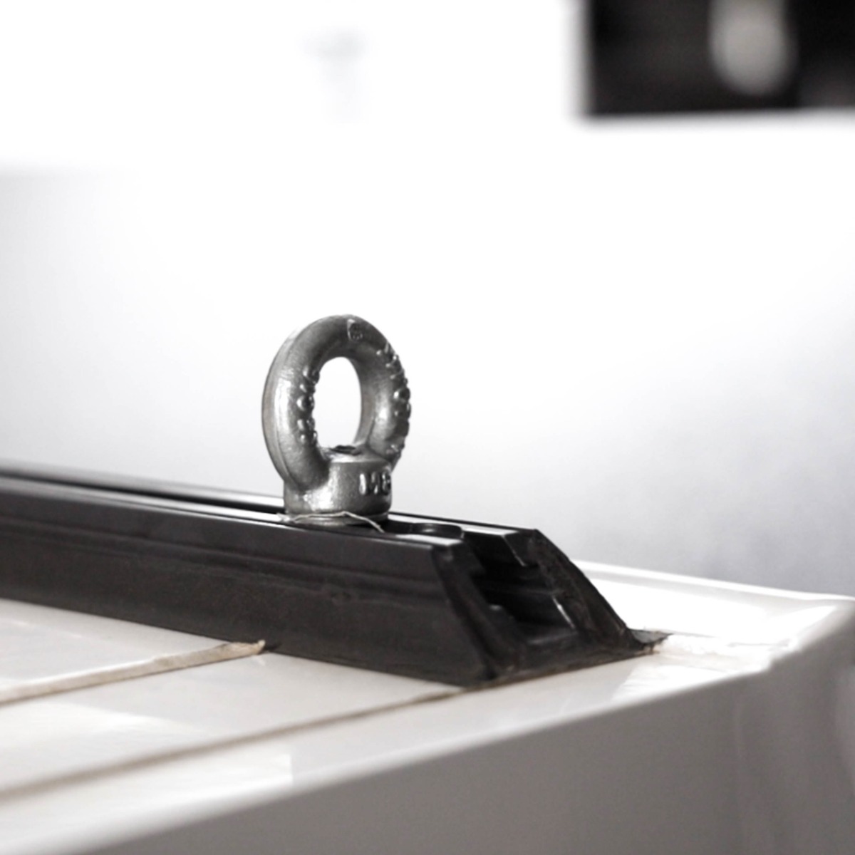 EZDown Heckklappendämpfer Volkswagen Amarok (2011-2013) – Bild 13