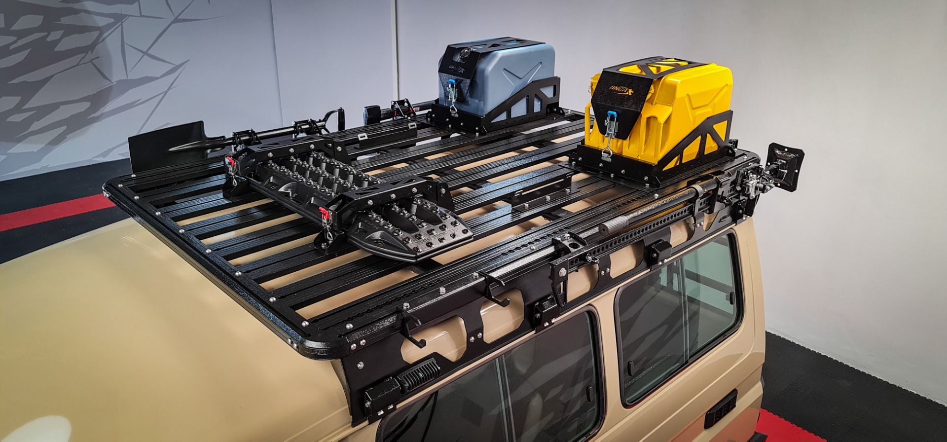 Onca Roofrack Double Jerrycan Halterung – Bild 4