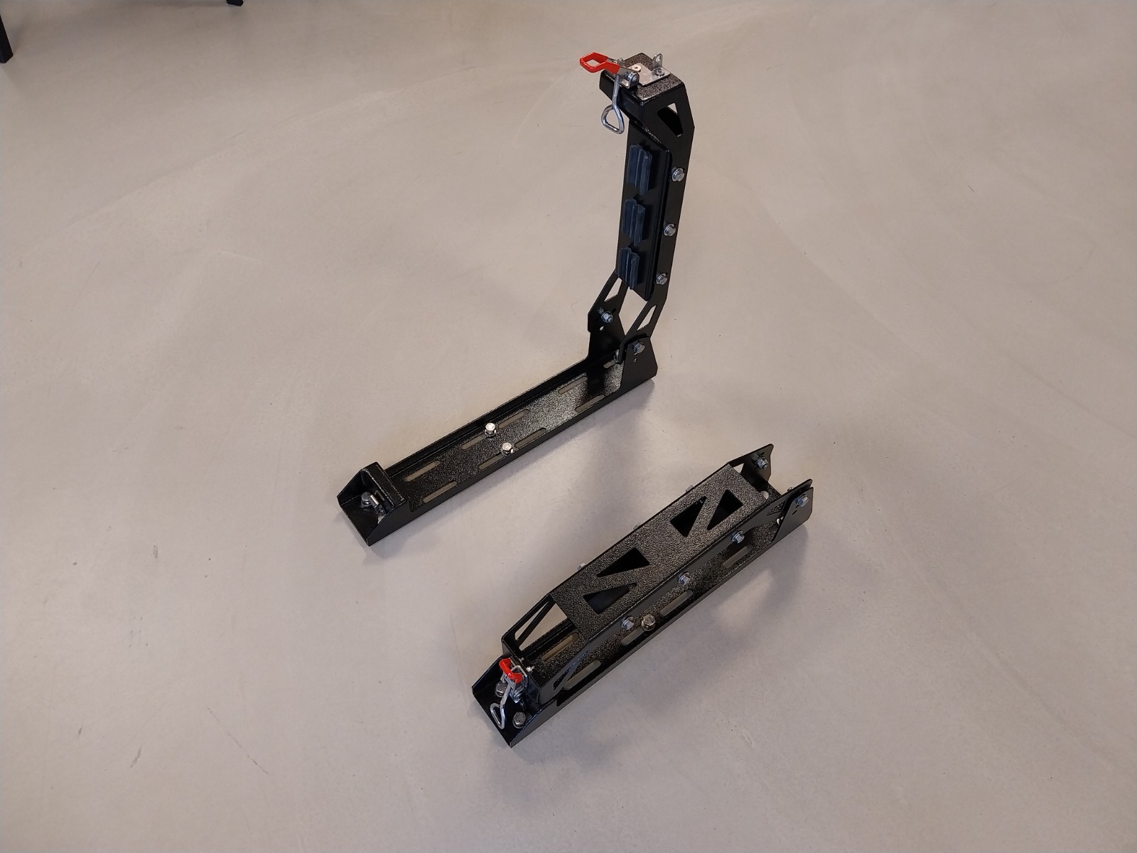 Onca Roofrack Maxtrax Halterung