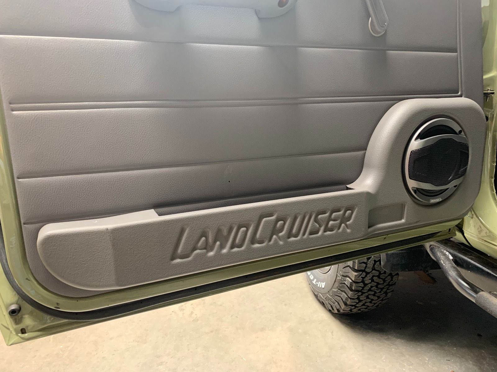 Onca Lautsprecherverkleidungen Toyota Land Cruiser HZJ-Single Cab