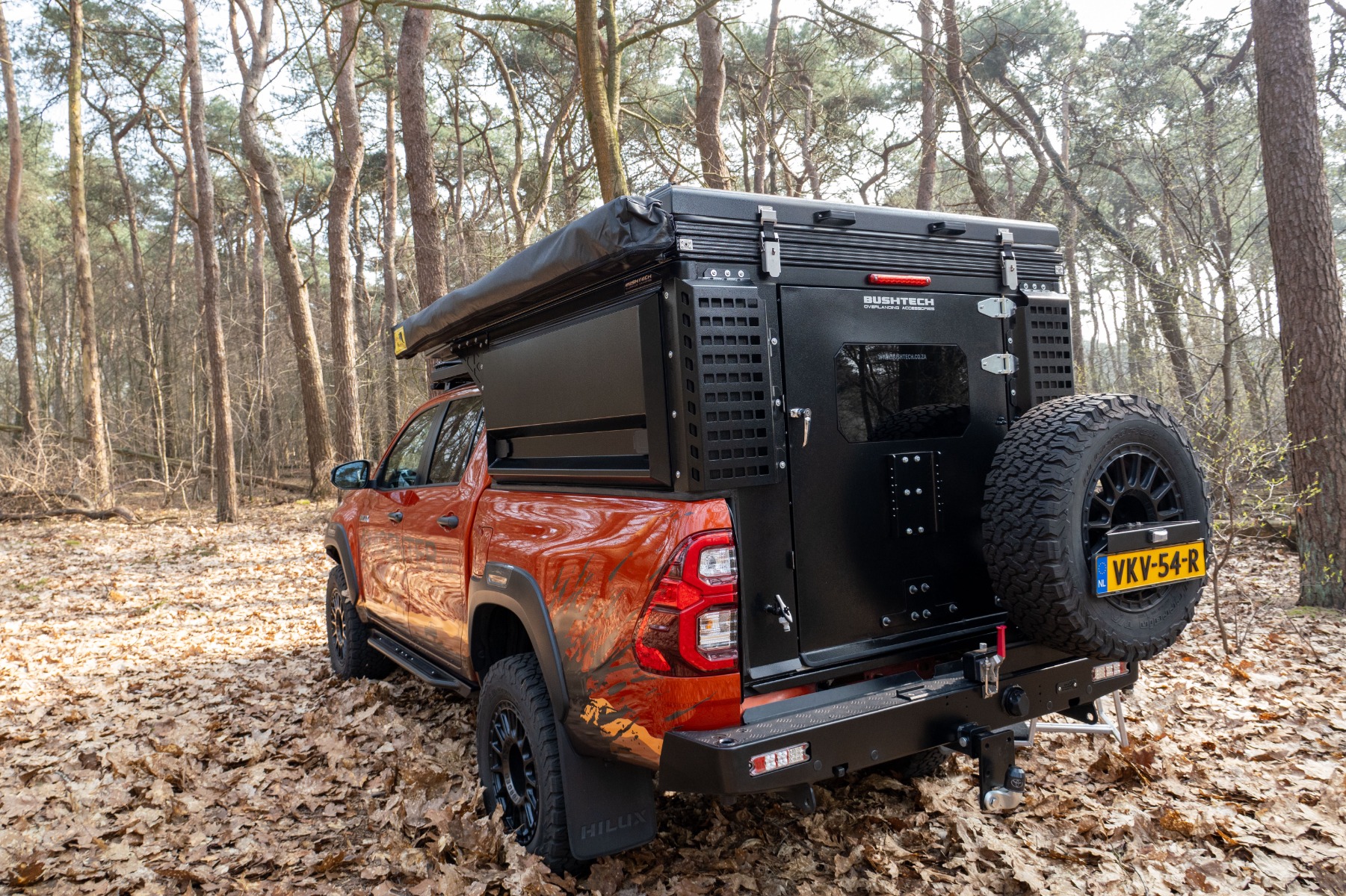 Bushtech Buschkabine Toyota Hi Lux (2016-)-Doppelkabine-Vollhaus