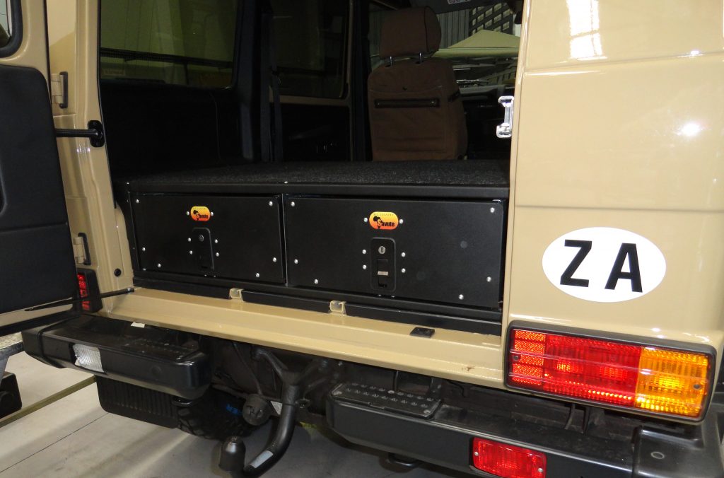 Grosses Land Ladekast Mercedes G-Klasse-1 – Bild 2