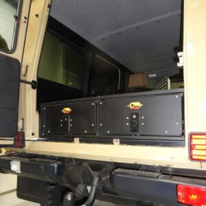 Grosses Land Ladekast Mercedes G-Klasse-2