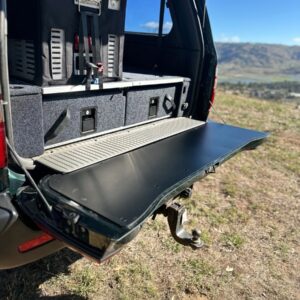 Bushtech Verdeck Toyota Hi Lux (2016-heute)-Double Cab-Glattes Aluminium-Nicht isoliert-Kein LED Licht-Schwarz-Dunkel Grau