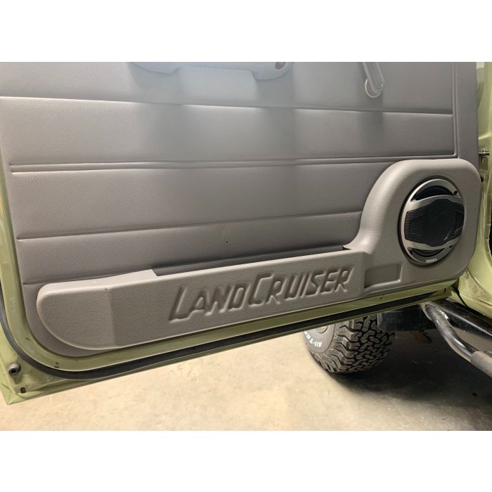 Onca Lautsprecherboxen Toyota Land Cruiser HZJ-Doppelkabine – Bild 2