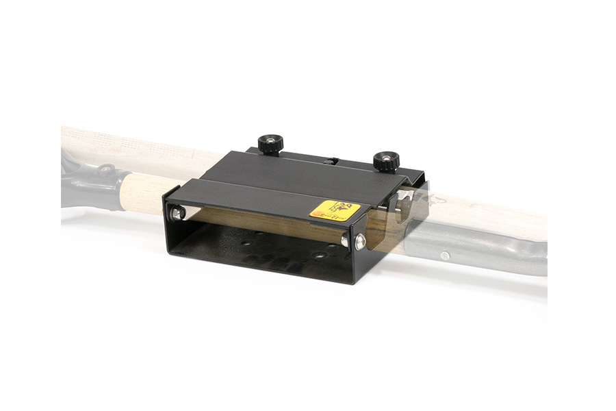 Bushtech Verdeck Toyota Hi Lux (2016-heute)-Doppelkabine-Aluminium Trittbrett-Isoliert-mit LED Licht – Bild 2